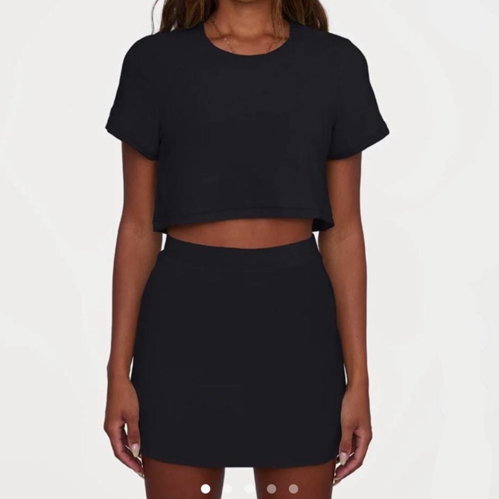 Set Active Top & Skirt